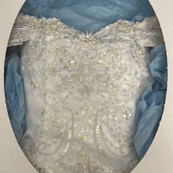 Beautiful Wedding Dress. Size 4