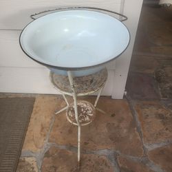 Vintage Wash Bason with Stand