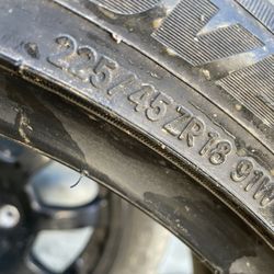 225/45ZR 18