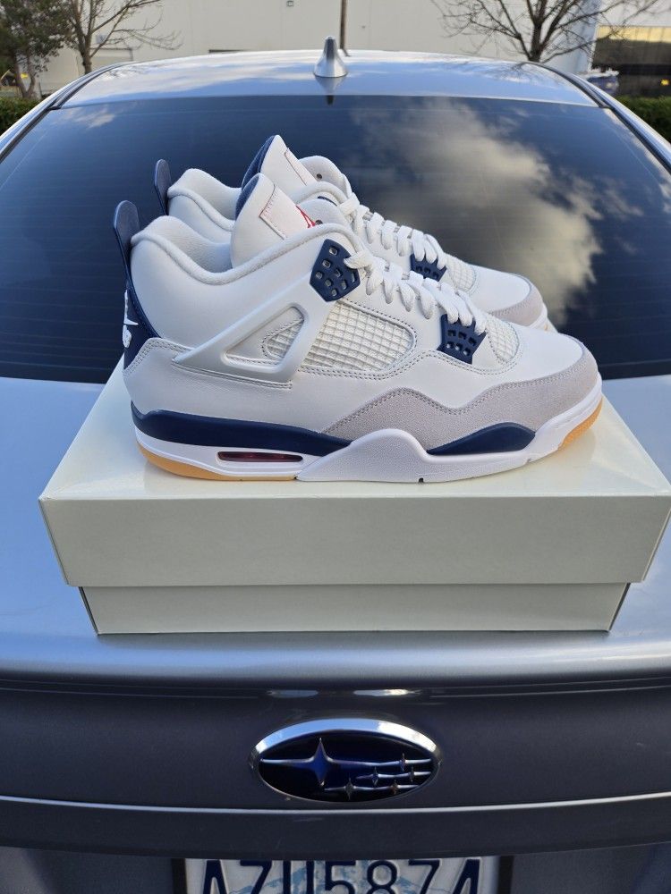 Jordan Retro 4 SB Navy