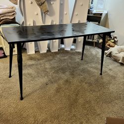 Desk/Table