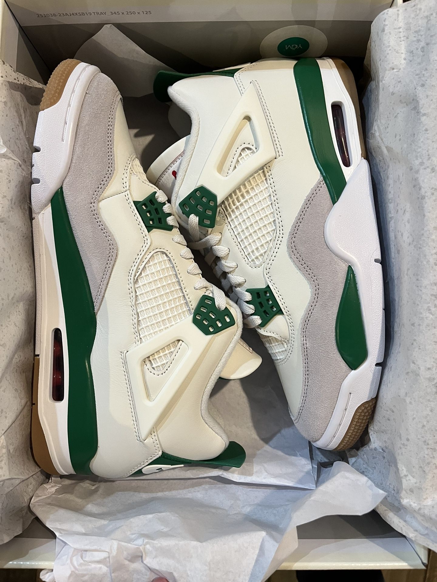Jordan 4s SB Lucky Green