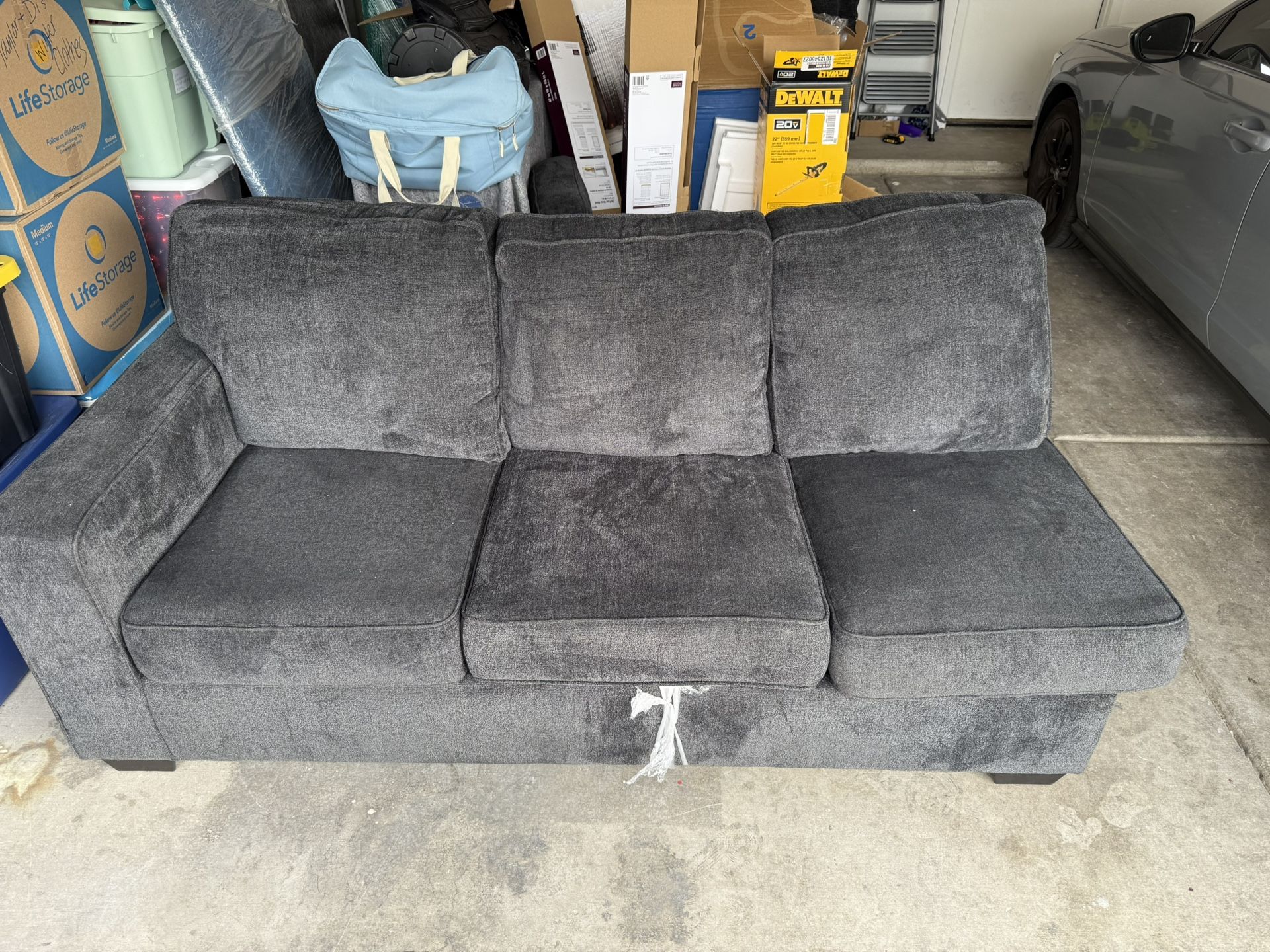 Sectional Couch With Sleeper 