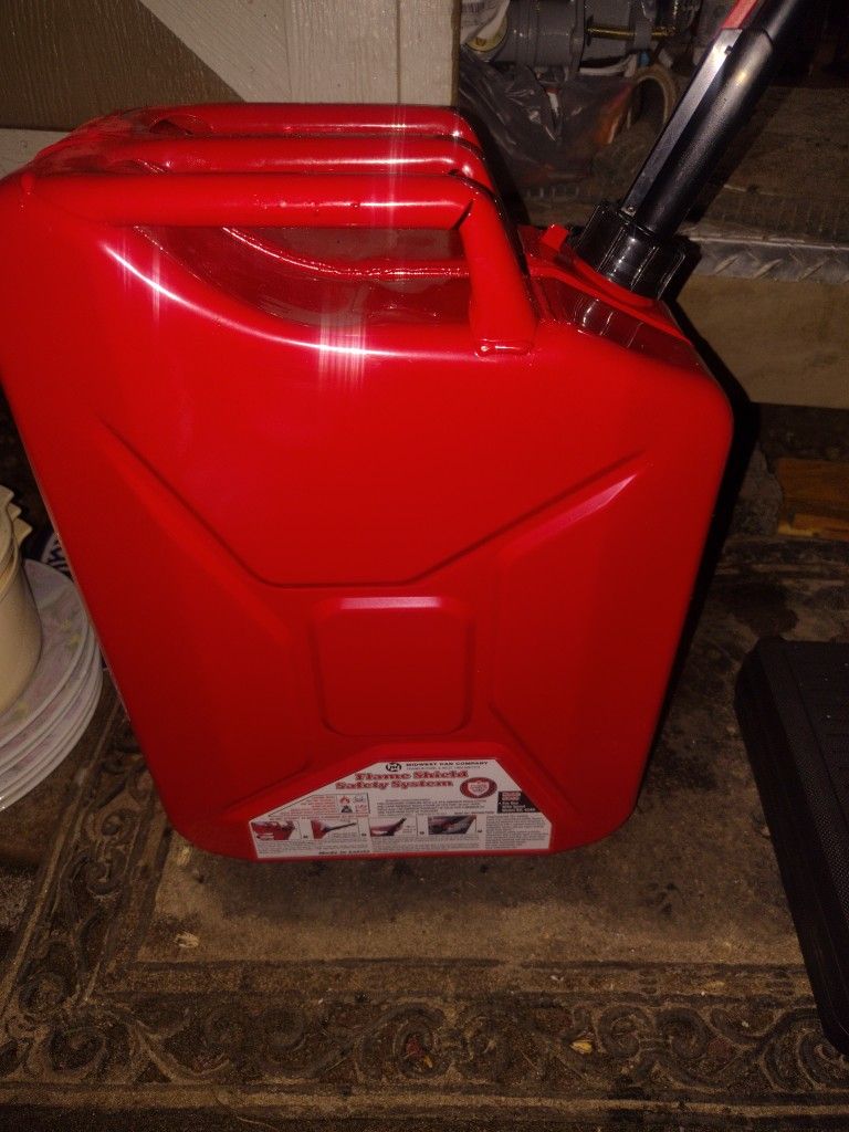 5 Gallon Metal Gas Can