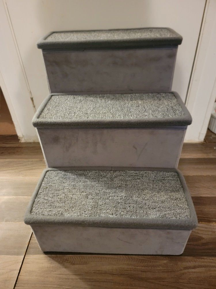 TRIXIE
Velour Foldable 3-Step Pet Stairs with Storage