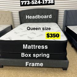 Queen Bed 🛏️ 