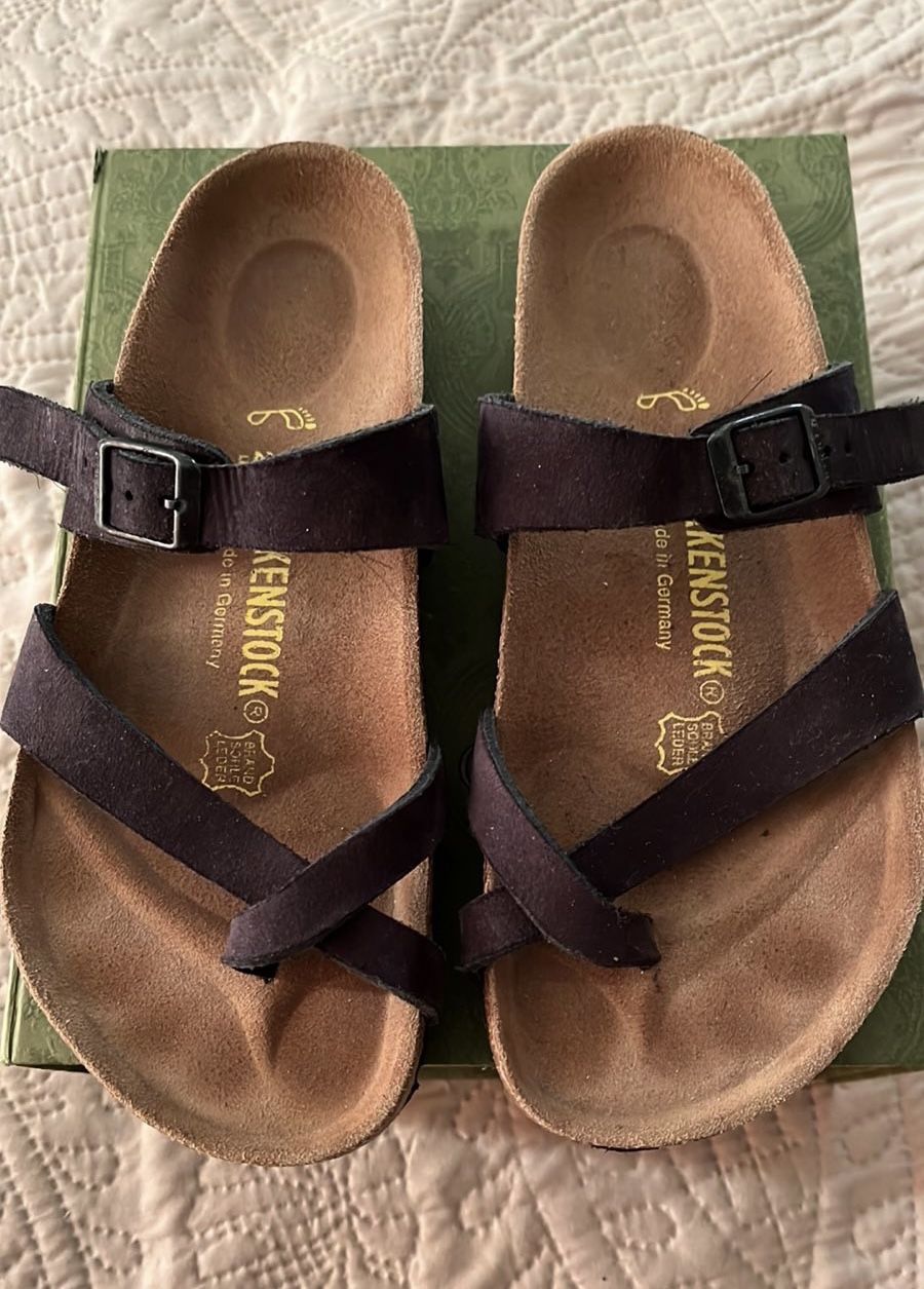 Birkenstock Women's Flip Flop Sandals size 37