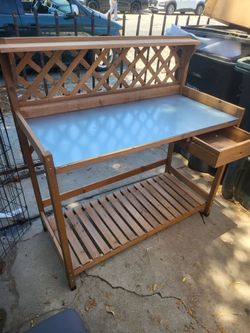 Outdoor Wooden Garden Potting work bench