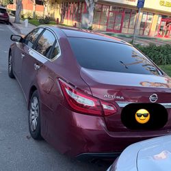 Nissan Altima 