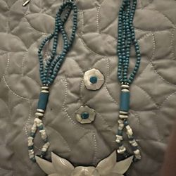 Coral Necklace With Matching Earrings (pierced)