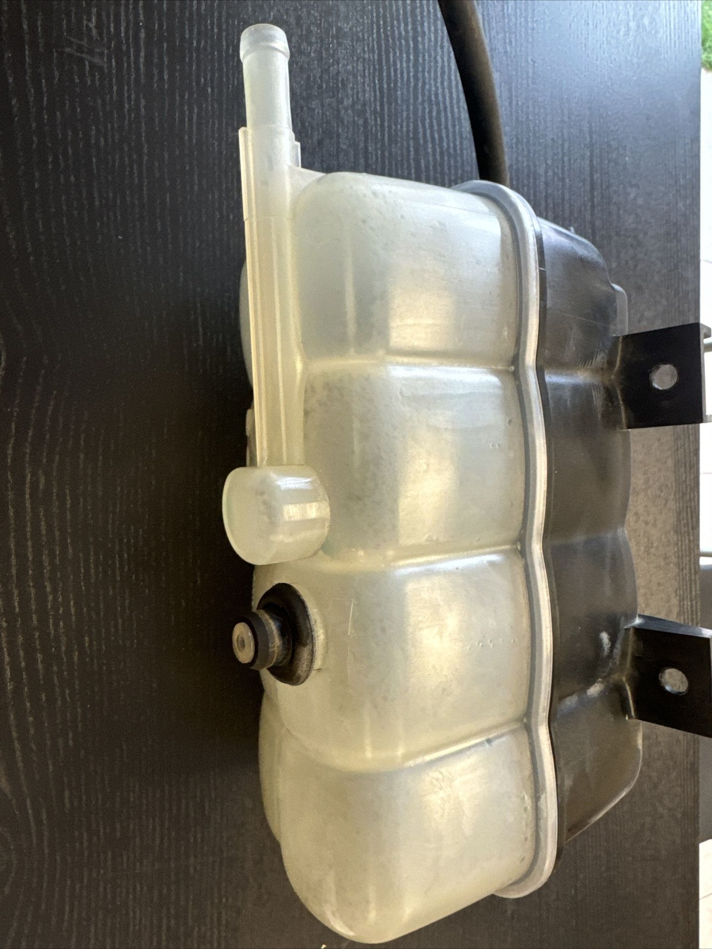 RADIATOR RESERVOIR