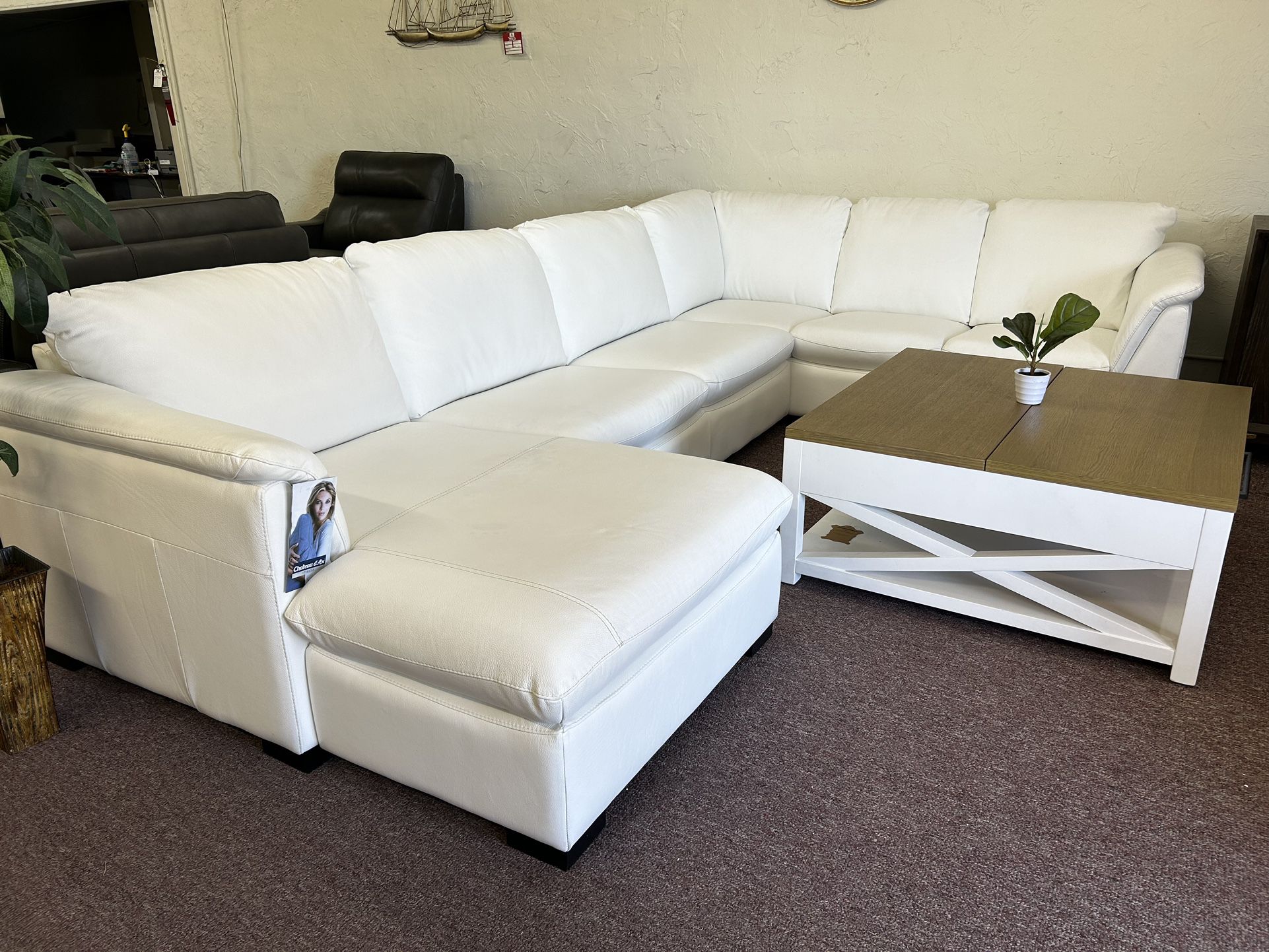 100% Real Leather Sectional With a Chaise- Arond