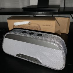 WIRELESS STEREO SPEAKER