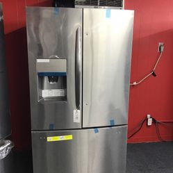 New Scratch And Dent Frigidaire 27 Cu Ft Stainless Steel French Door Fridge. 1 year Warranty 