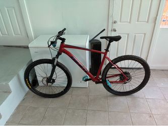 Giant Talon 2 XL/29 mountain bike