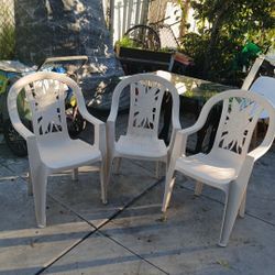 Plastic Patio Chairs