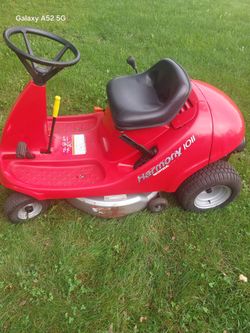 1993 Honda Harmony 1011 Riding Lawn Mower.