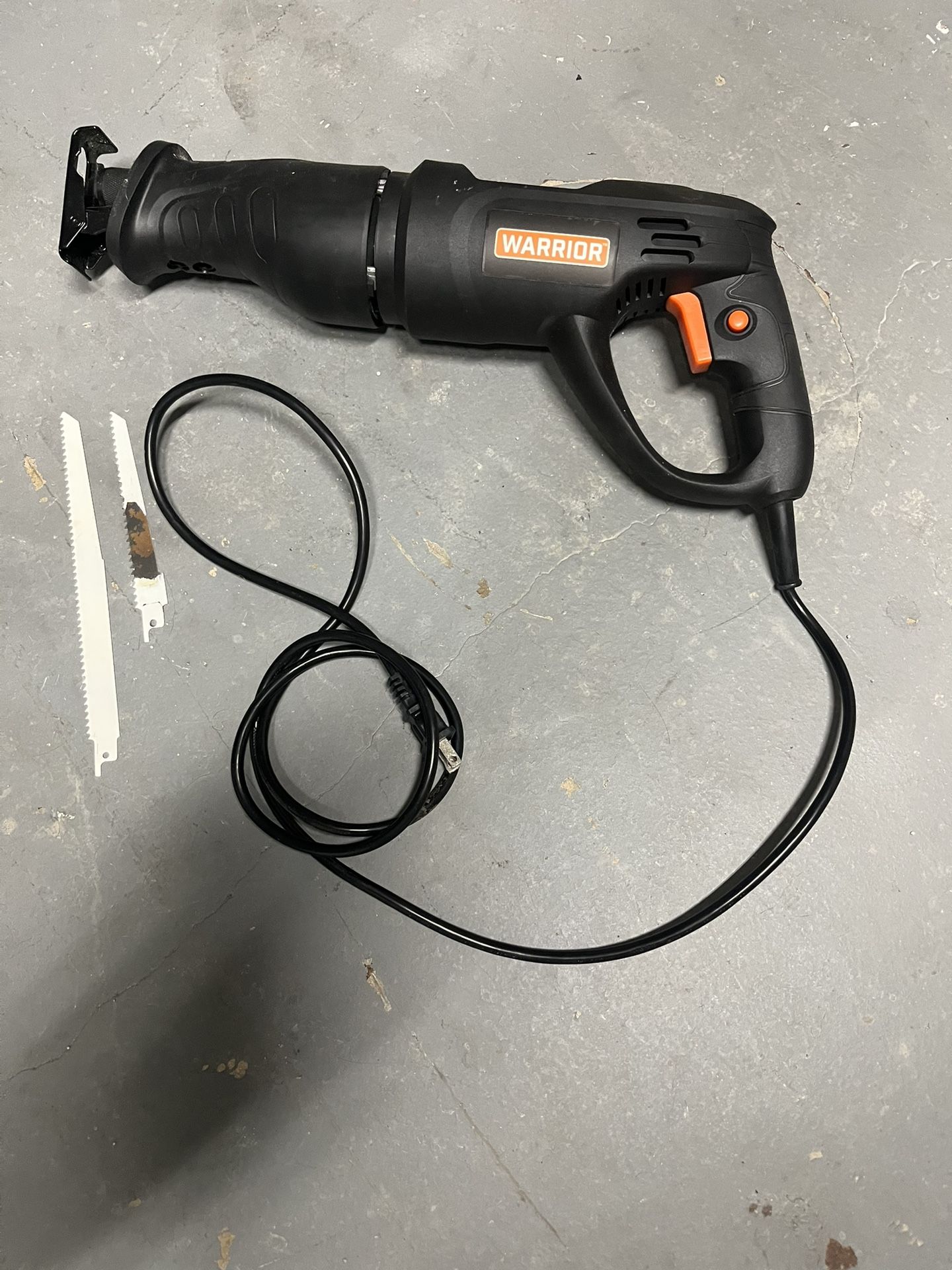 Electric Reciprocating Saw. 6 Amp