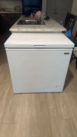 Deep freezer