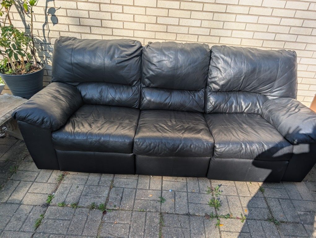 Free Couch