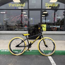 NEW SE SoCal Flyer 24” Bumblebee Wheelie BMX Bike Bicycle 