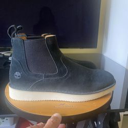 TIMBERLAND PUBLISH BOOTSSIZE 10   $50