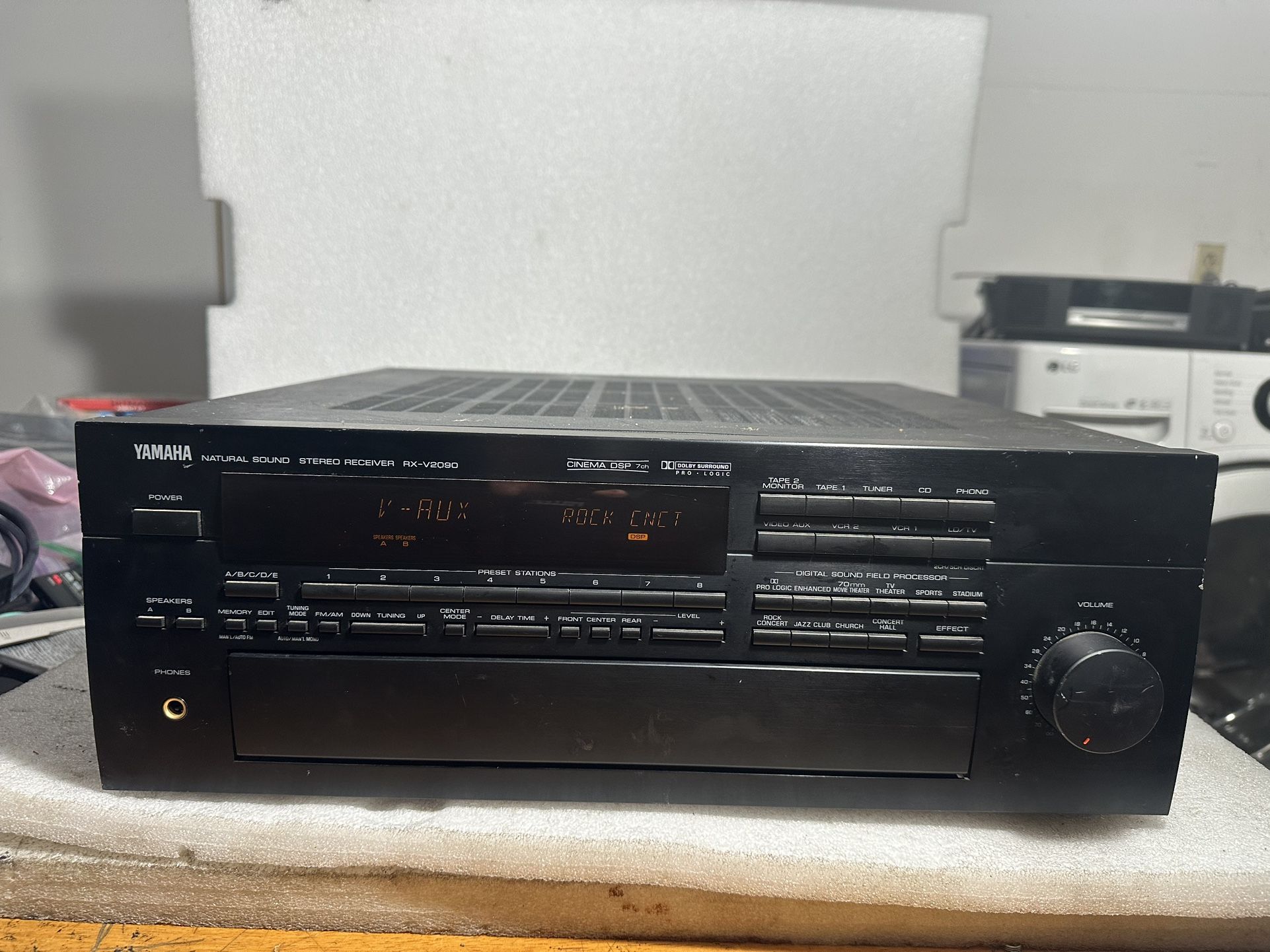Yamaha RX-V2090 Audio Video Receiver, 100 WPC. MADE IN JAPAN