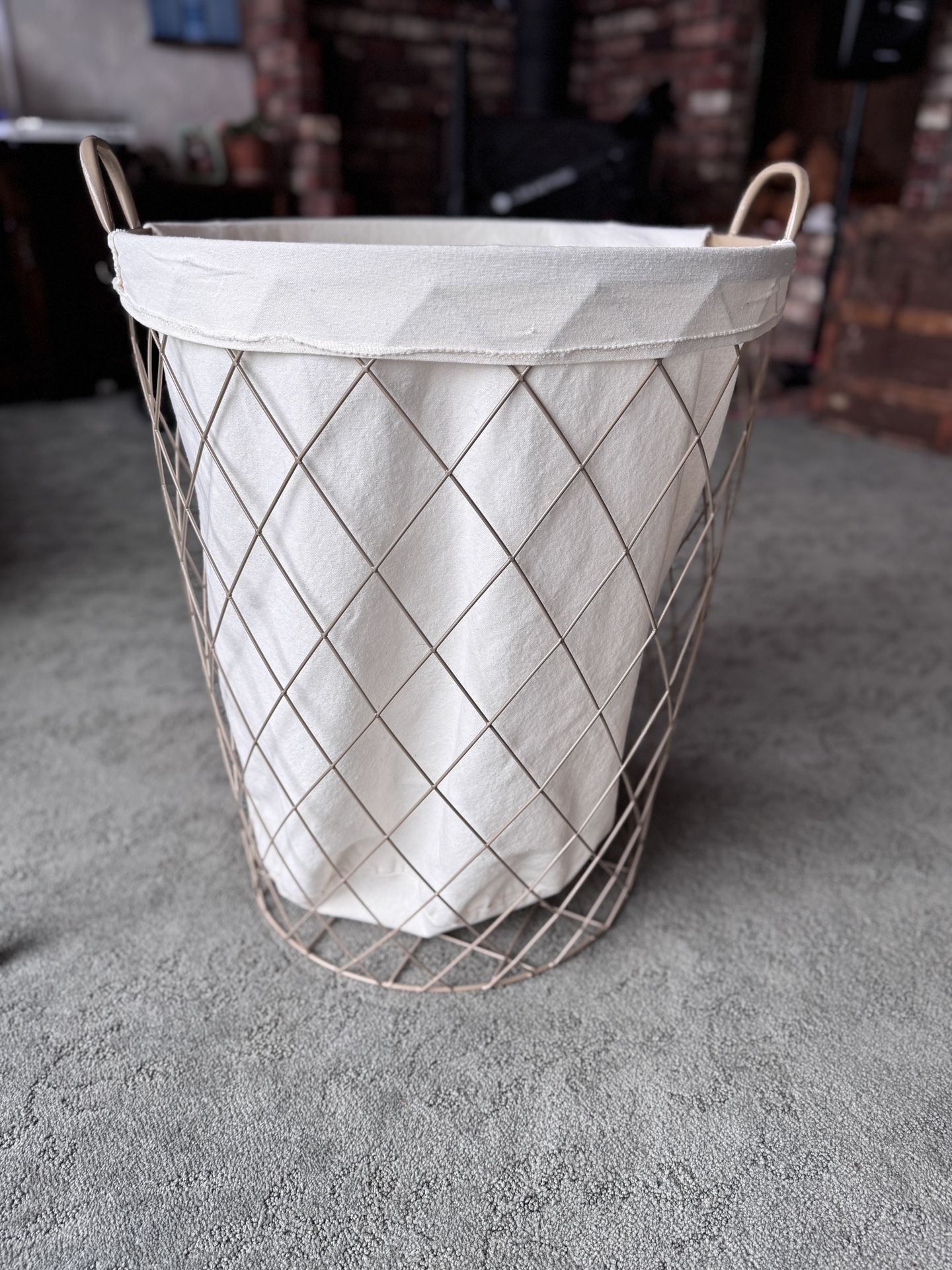 Laundry Basket/Hamper