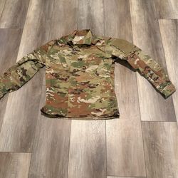 US Army OCP combat jacket, small