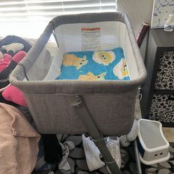 Side Bed Bassinet 