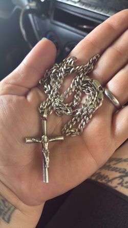 Chain n cross