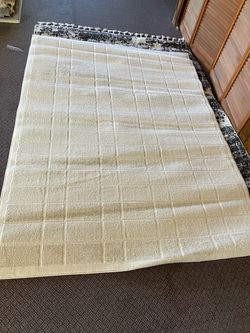 Cream Grid Pattern Area Rug 5x7