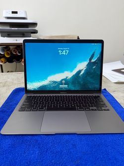 Apple MacBook Air Laptop Intel i7