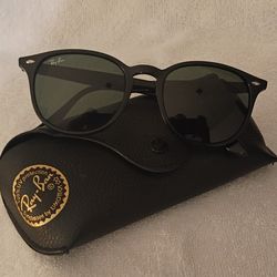Ray-Ban RB4259 Black Frame Brown Lens Sunglasses. Size (51-20-145)