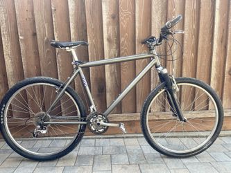 Trek 7000 Mountain Bike