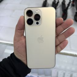 iPhone 14 Pro Max Unlocked 128GB! Finance For $50 Down Payment!!