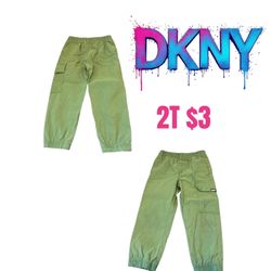 DKNY JOGGER BOYS SIZE 2T GREAT CONDITION ❤️ M14 010326