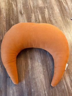 Snuggle Me organic Nursing Pillow