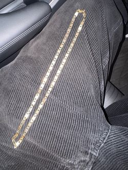 14k gold chain 32 grams