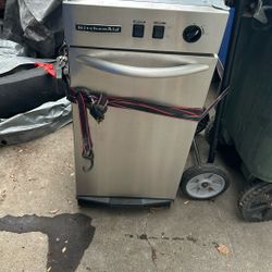 Kitchen aid Trash Compactor Stainless