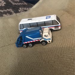 Super Nice Micro Bus And Trash Truck