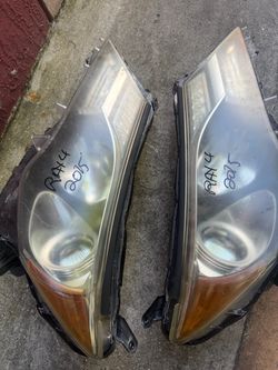 Headlights for RAV4 2015