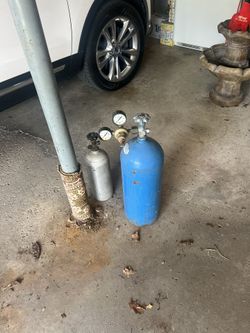 Full Co2 Bottle And Gauges 