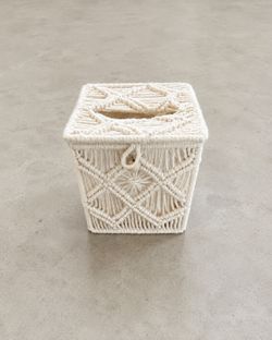 Macrame Tissue Storage Box w/ Lid