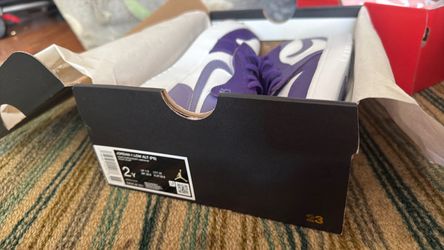 Women’s shoes