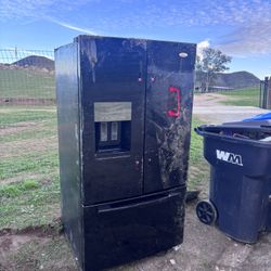 Free Junk Refrigerator 