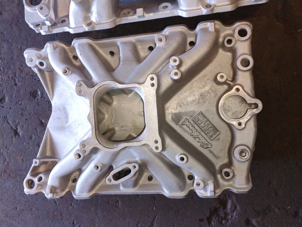 Olds Edelbrock Torker 455 Aluminum Intake Manifold