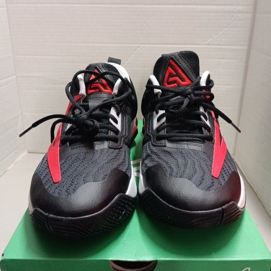 Nike Giannis Immortality 3