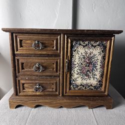 Vintage Jewelry Case 