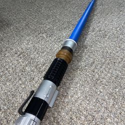 Star Wars 2012 LFL Hasbro Blue Obiwan Kenobi 35 Inch Flick Out Lightsaber